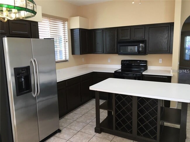 Building Photo - 4210 Harbor Lake Dr