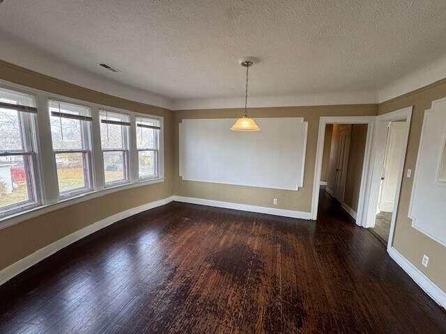 Building Photo - 16260 Fairfield St