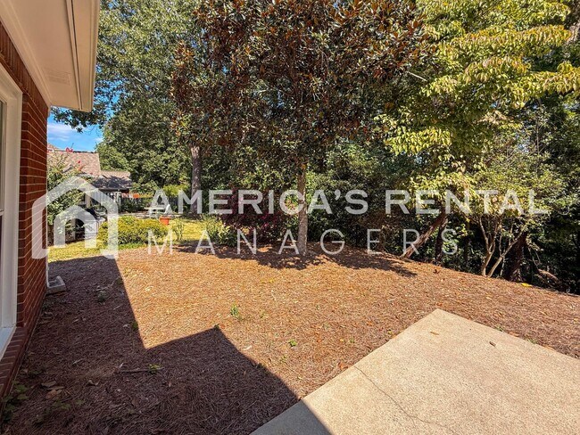 Building Photo - 825 Greystone Highlands Dr