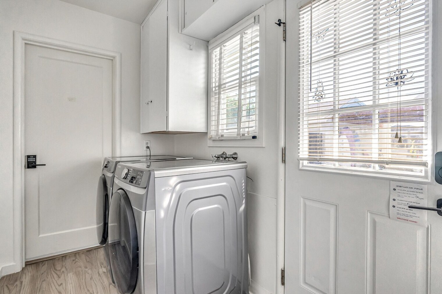 Building Photo - 945 Maryann Dr