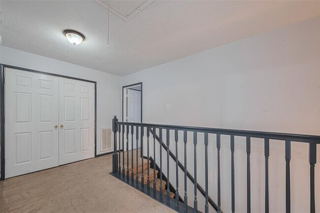 Building Photo - 1439 El Camino Village Dr