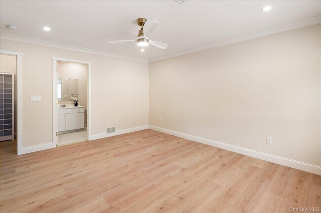 Building Photo - 785 Heritage Hills