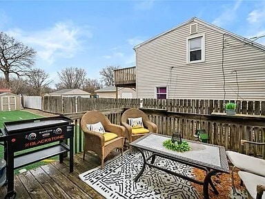 Building Photo - 1725 Army Post Rd