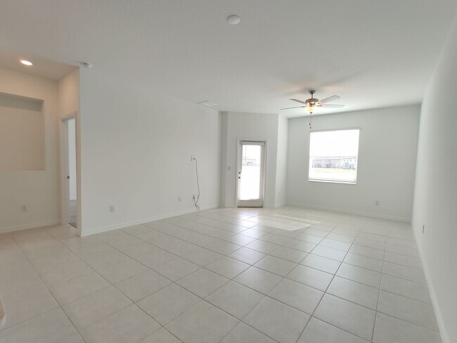 Building Photo - 32094 Powderpuff Mimosa Dr