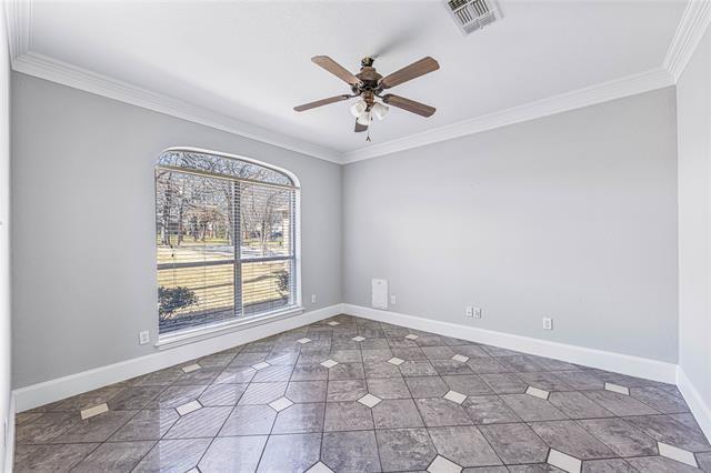 Building Photo - 702 N Dove Rd