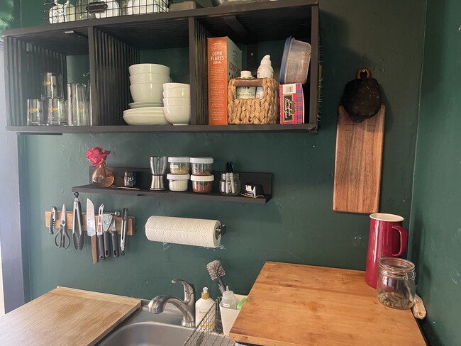 Building Photo - 9401 Notre Dame Ave