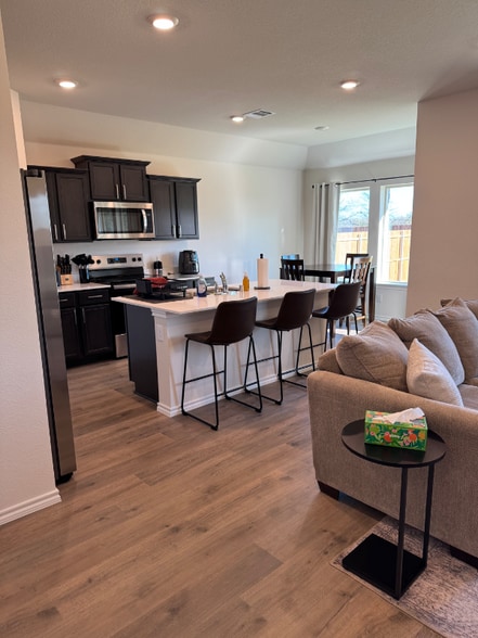 Building Photo - 75119 Ennis