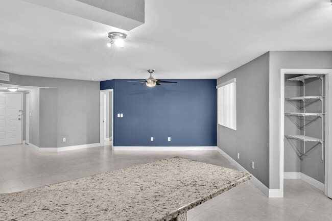 Building Photo - 2881 N Oakland Forest Dr