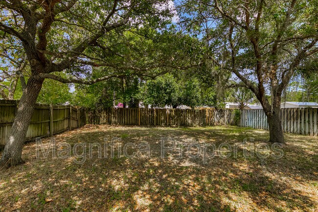 Building Photo - 1528 Vista Lake Cir