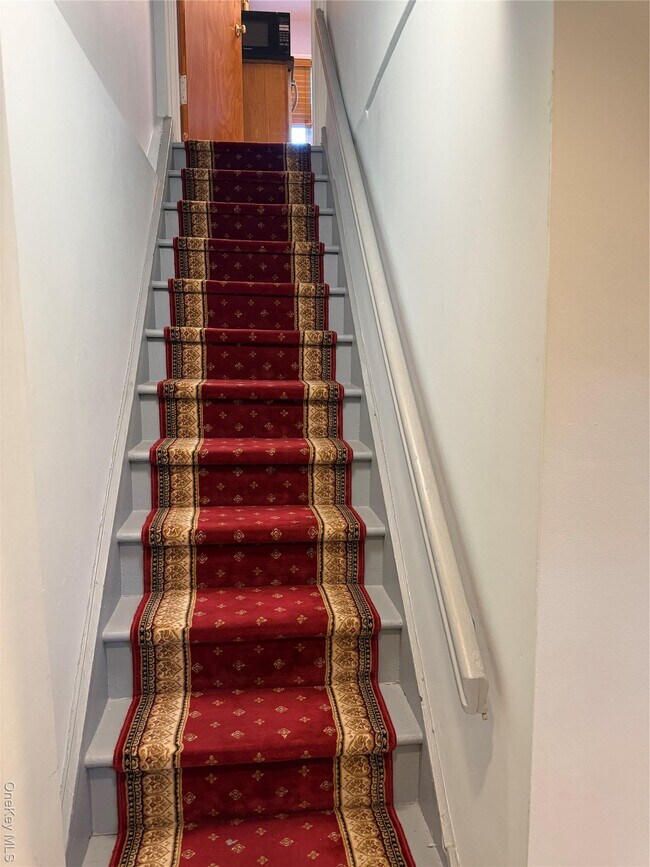 Building Photo - 110-51 64th Rd