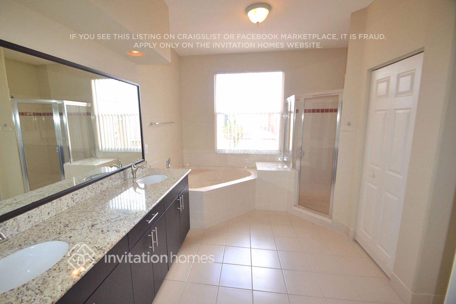Building Photo - 3728 SW 50th Ct