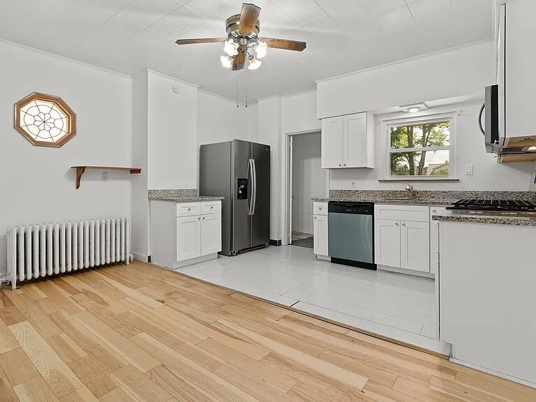 Building Photo - 179 Frank St