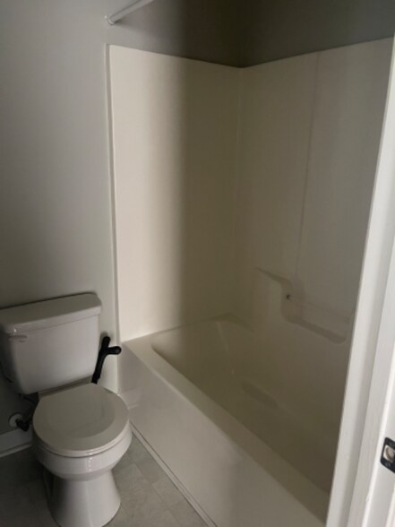 Building Photo - 709 Integrity Oaks Dr