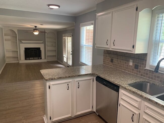 Building Photo - Columbia County 3 BR, 2.5 BA home for rent!