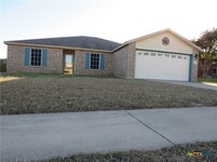 Building Photo - 3908 Fieldcrest Dr