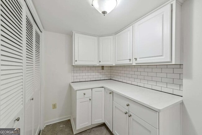 Building Photo - 98 La Rue Pl NW