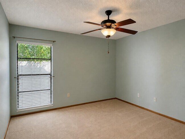 Building Photo - 1455 King Ct