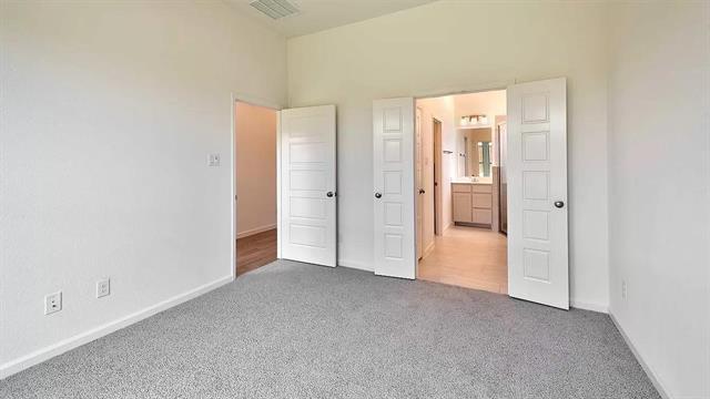 Building Photo - 3101 Bell Flower Dr