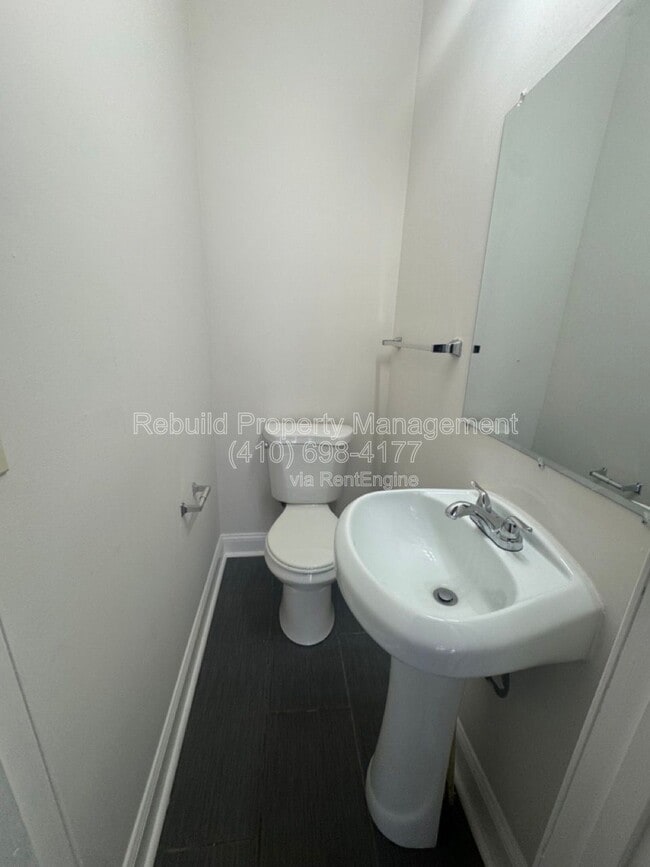 Building Photo - 5 S Conkling St