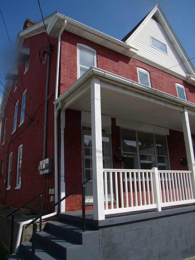 Building Photo - 222-224 Cleveland Ave.