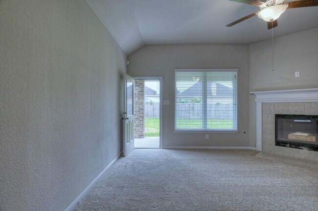 Building Photo - 21215 Flowering Dogwood Cir