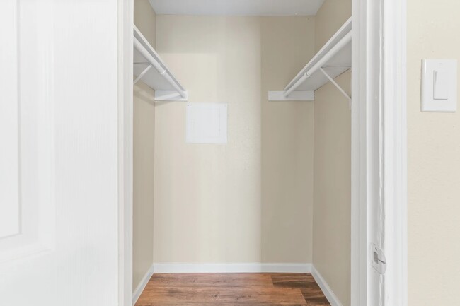Building Photo - Limited-Time Offers | Schedule Your Tour T...
