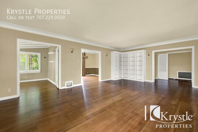 Building Photo - 110 Camino Alto