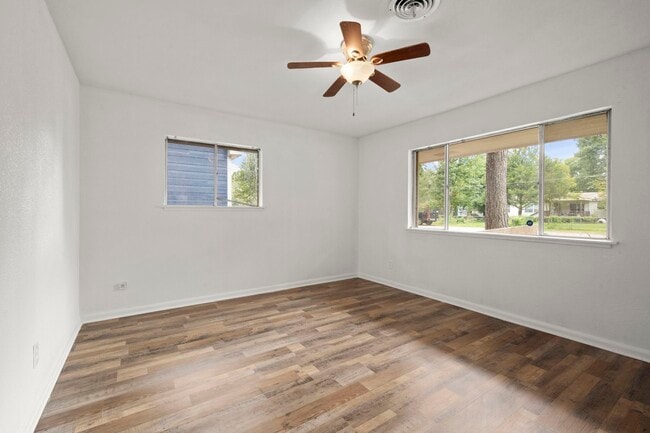 Building Photo - 205 Taft Ave