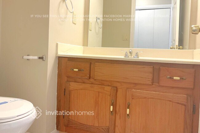 Building Photo - 230 Leigh Kay Dr