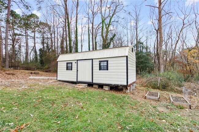 Building Photo - 1716 Valley Ridge Dr