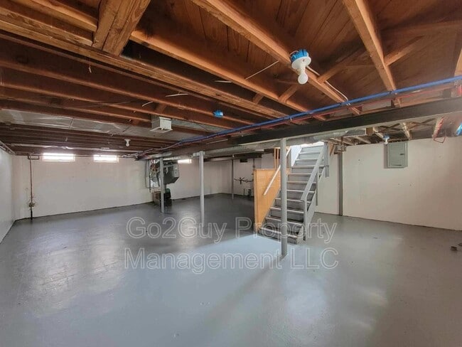 Building Photo - 9554 Westwood St