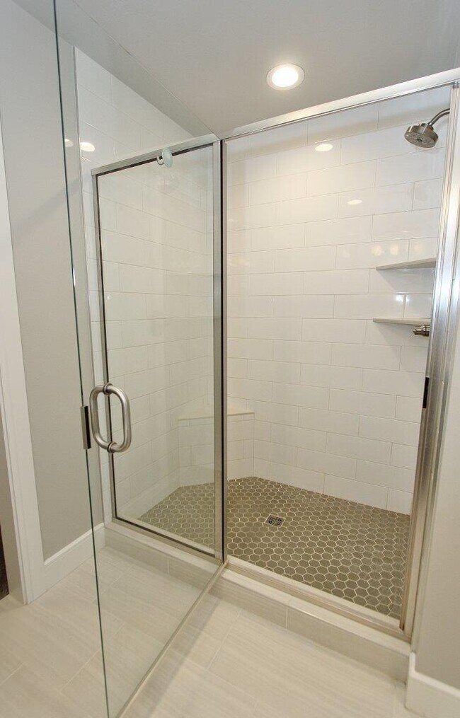 Building Photo - 3468 E Berghan St