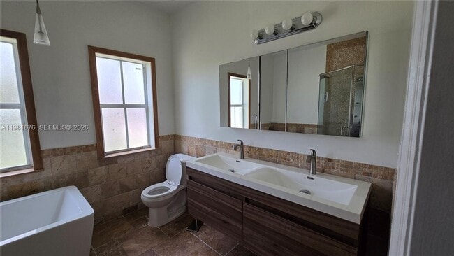 Building Photo - 15826 SW 138th Terrace
