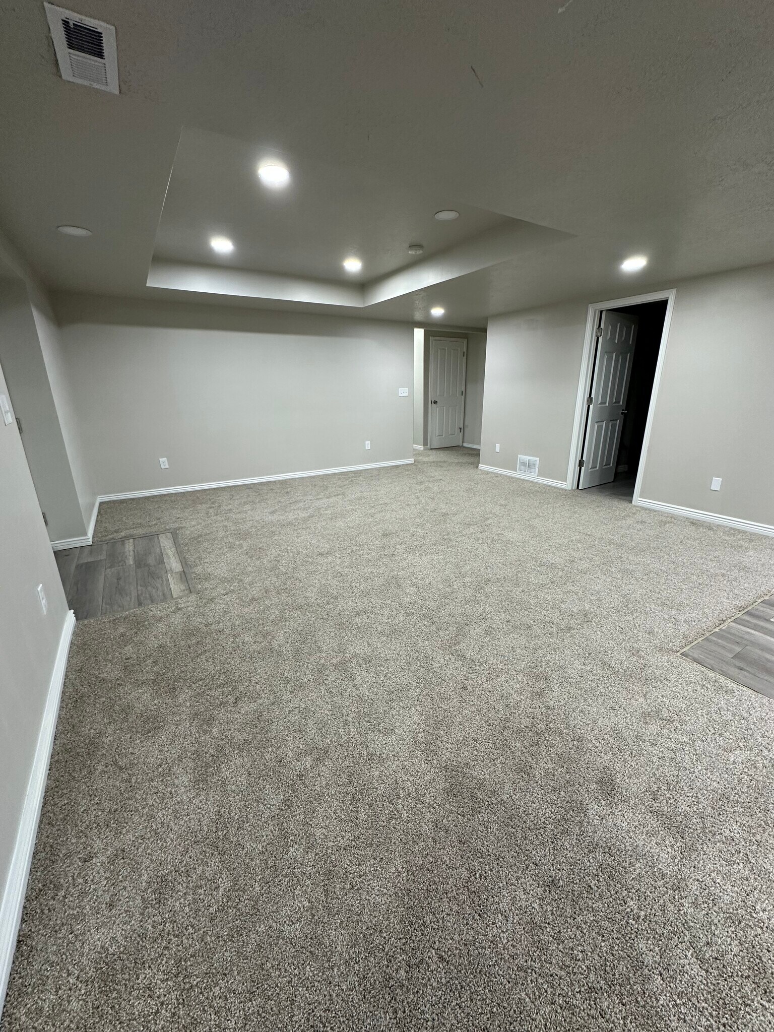 Spacious living area - 12339 S Black Foot St