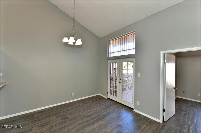 Building Photo - 6023 Bridalveil Dr