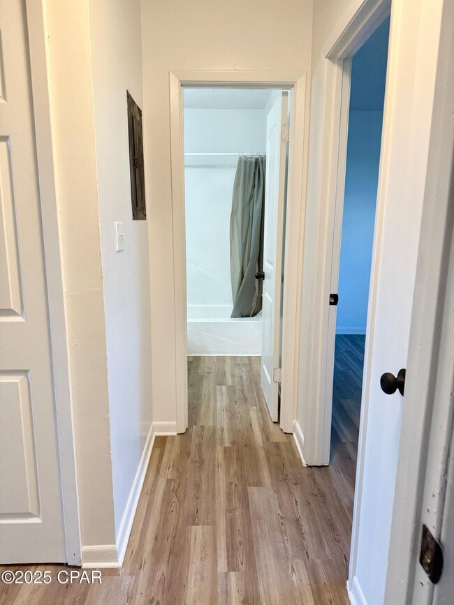 Building Photo - 506 N 11th St