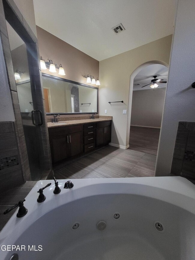 Building Photo - 3150 Spring Willow