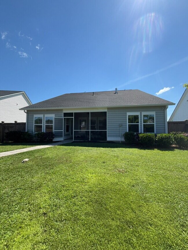 Building Photo - 116 Cotton Blossom Wy