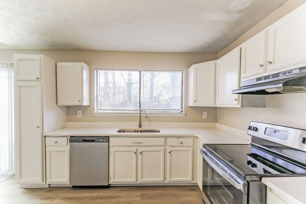 Building Photo - 8964 Raven Dr