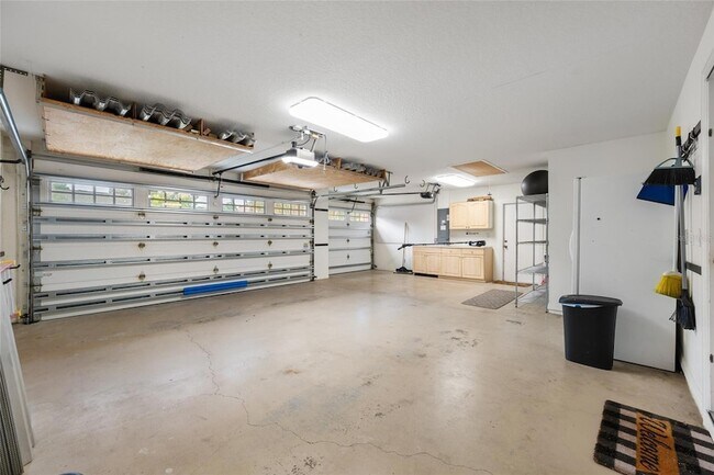 Building Photo - 10675 Park Pl Dr