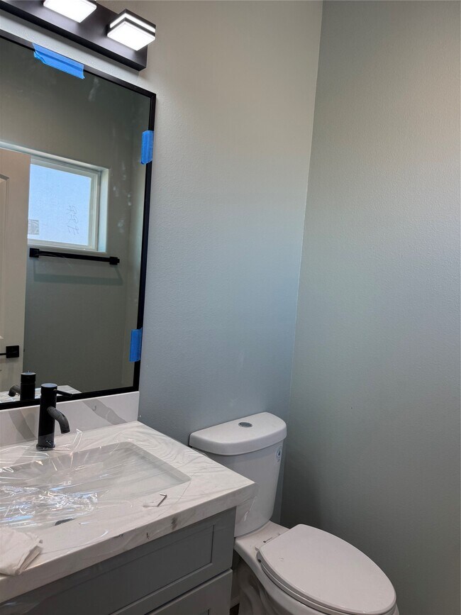 Building Photo - 3808 Yale St