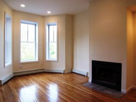 Building Photo - 59 Fort Ave