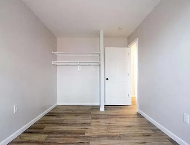 Building Photo - 16703 Chowning Ct