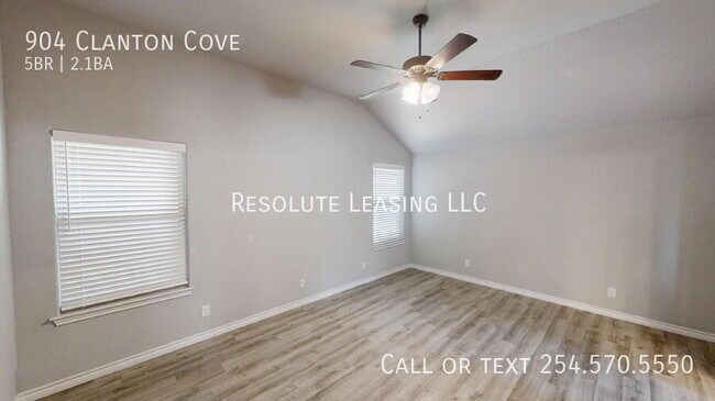 Building Photo - 904 Clanton Cove