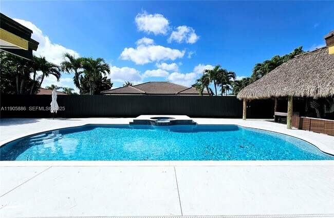 Building Photo - 16138 SW 154th Ct