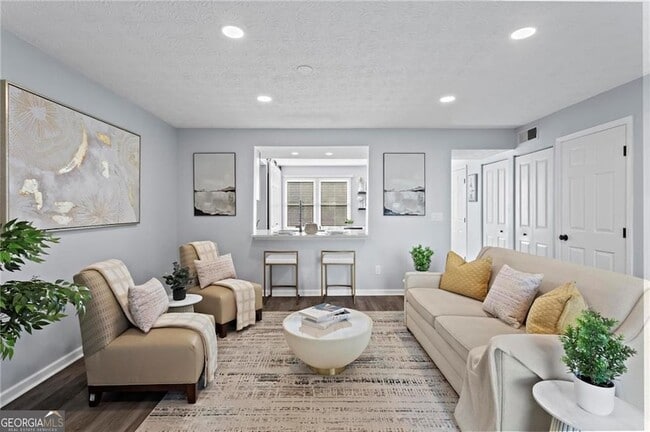 Building Photo - 1858 Shenandoah Valley Ln SE