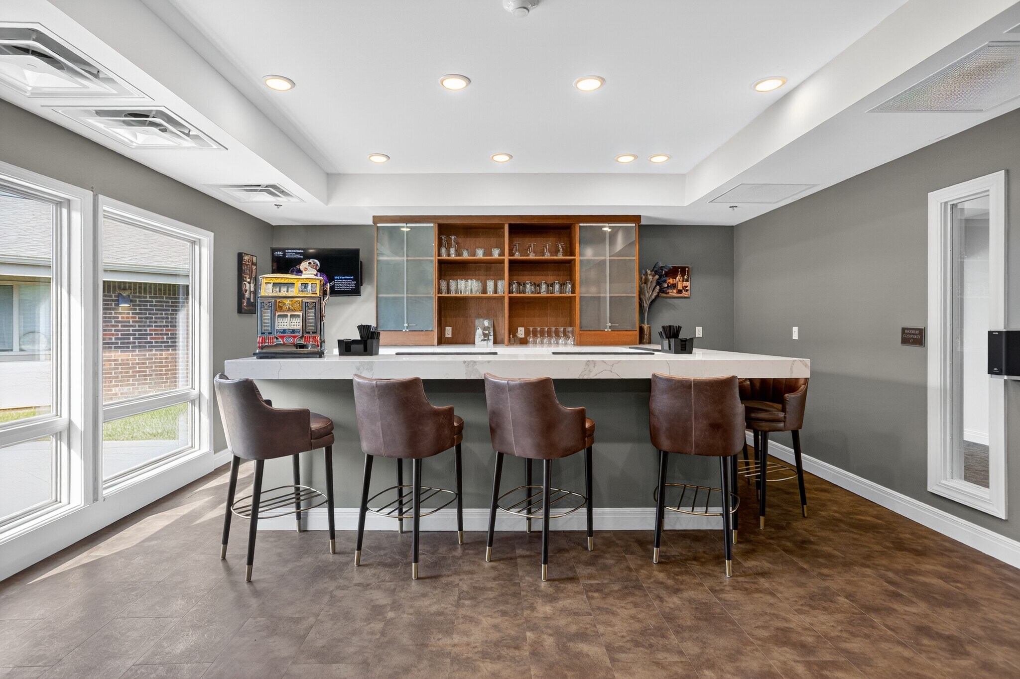 Building Photo - 2900 NE Kendallwood Pkwy