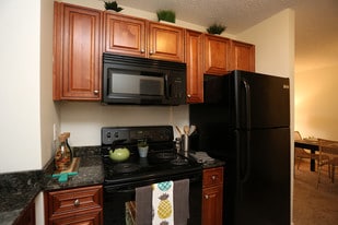 Interior Photo - Pinnacle on Pleasant