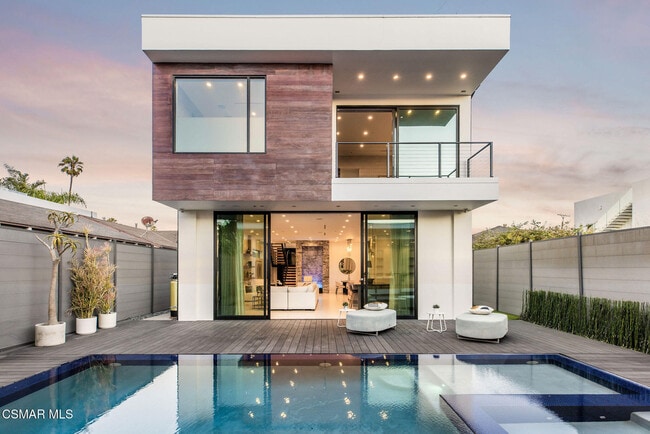 Building Photo - 829 Flower Ave