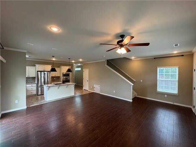 Building Photo - 626 N Tennyson Ln